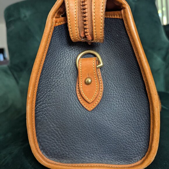 Vintage 1990s Dooney and Bourke Gladstone satchel - Picture 7 of 12